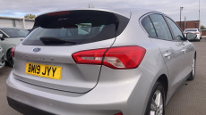 Ford Focus 1.0 EcoBoost 125 Zetec 5dr Petrol Hatchback